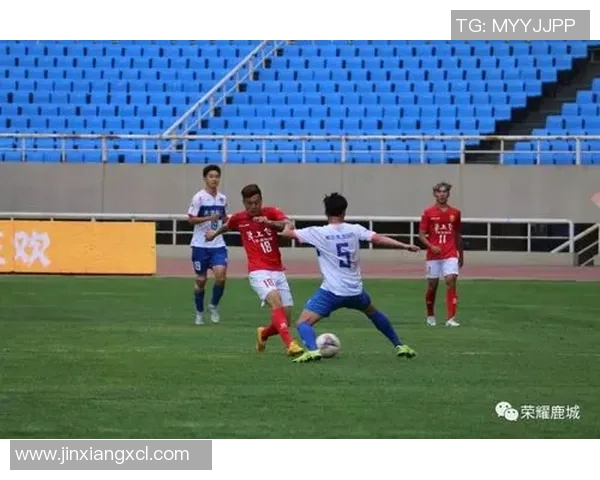 哥哥成为足球明星的梦想之路与家庭的温情故事